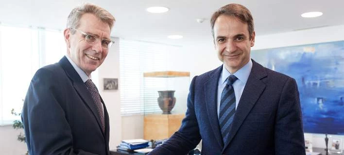 Περίεργη συνάντηση -Mε τον πρέσβη των ΗΠΑ συναντήθηκε ο Μητσοτάκης για το Σκοπιανό – Πήρε εντολές;